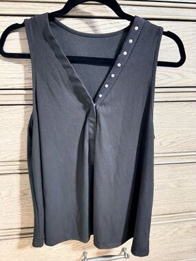 SHEIN Black and White 1XL Sleeveless Top